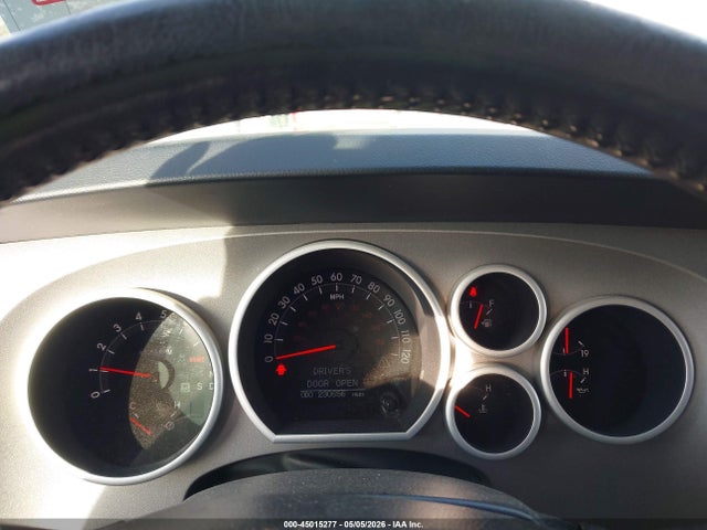 Продажа на аукционе авто 2013 Toyota Tundra Limited 5.7l V8, vin: 5TFFY5F13DX135731, номер лота: 45015277