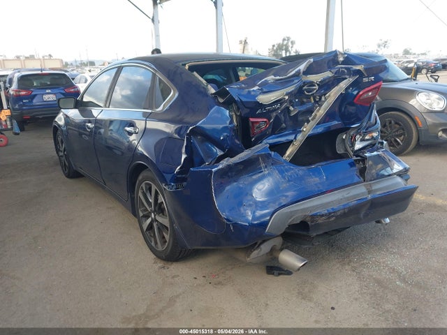 1N4AL3AP4JC120558 Nissan Altima 2.5 Sr
