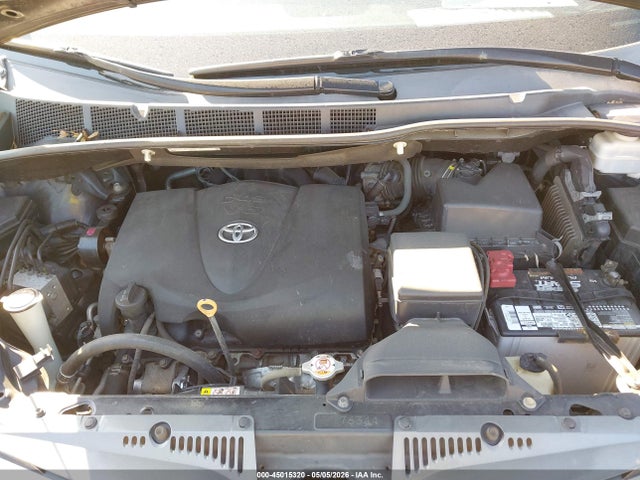 45015320 :رقم المزاد ، 5TDYZ3DC3KS019642 vin ، 2019 Toyota Sienna Xle Premium 8 Passenger مزاد بيع