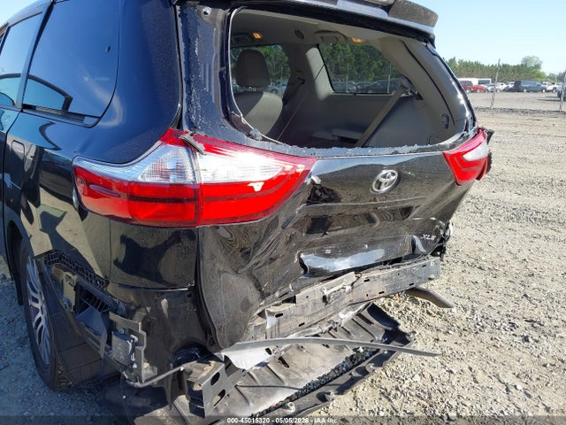 45015320 :رقم المزاد ، 5TDYZ3DC3KS019642 vin ، 2019 Toyota Sienna Xle Premium 8 Passenger مزاد بيع
