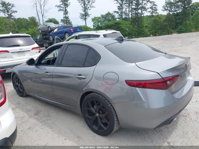 2021 Alfa Romeo Giulia Ti Rwd მანქანა იყიდება აუქციონზე, vin: ZARFAMBN0M7647671, აუქციონის ნომერი: 45015433