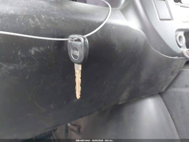 45015442 :رقم المزاد ، 1GCGG25V961241553 vin ، 2006 Chevrolet Express Work Van مزاد بيع
