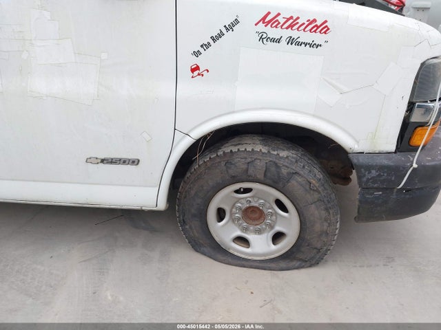 45015442 :رقم المزاد ، 1GCGG25V961241553 vin ، 2006 Chevrolet Express Work Van مزاد بيع