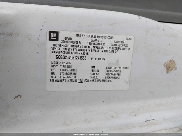 45015442 :رقم المزاد ، 1GCGG25V961241553 vin ، 2006 Chevrolet Express Work Van مزاد بيع