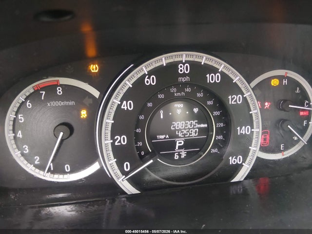 45015456 :رقم المزاد ، 1HGCR2F30HA020448 vin ، 2017 Honda Accord Lx مزاد بيع