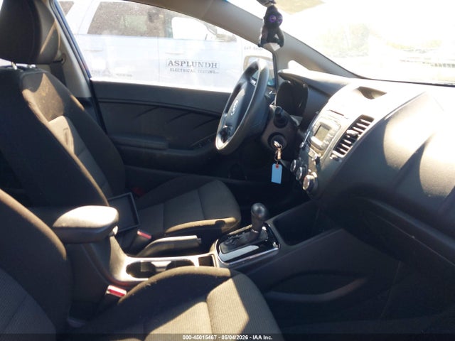 45015467 :رقم المزاد ، 3KPFK4A79HE108904 vin ، 2017 Kia Forte Lx مزاد بيع
