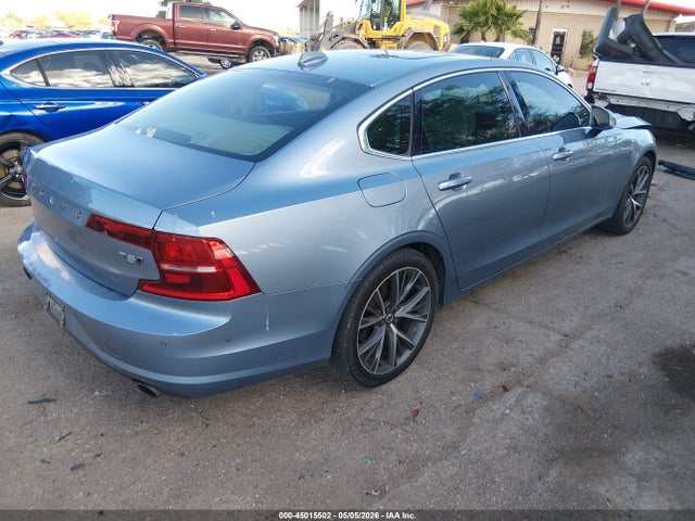 LVY982MK8JP034910 Volvo S90 T5 Momentum