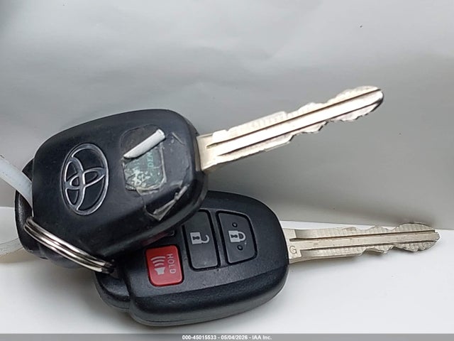45015533 :رقم المزاد ، 4T4BF1FK7CR256642 vin ، 2012 Toyota Camry Le مزاد بيع