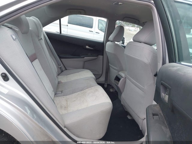 45015533 :رقم المزاد ، 4T4BF1FK7CR256642 vin ، 2012 Toyota Camry Le مزاد بيع