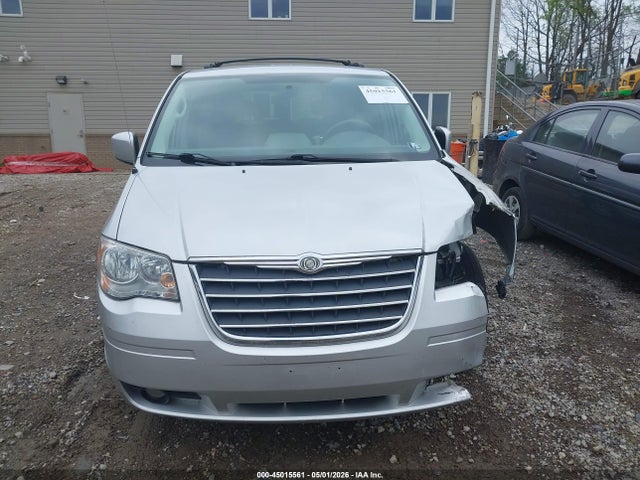 2010 Chrysler Town & Country Touring მანქანა იყიდება აუქციონზე, vin: 2A4RR5D15AR240949, აუქციონის ნომერი: 45015561