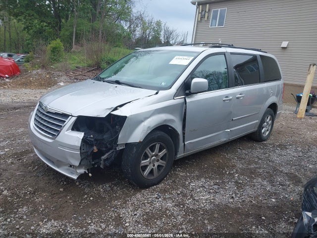 2010 Chrysler Town & Country Touring მანქანა იყიდება აუქციონზე, vin: 2A4RR5D15AR240949, აუქციონის ნომერი: 45015561