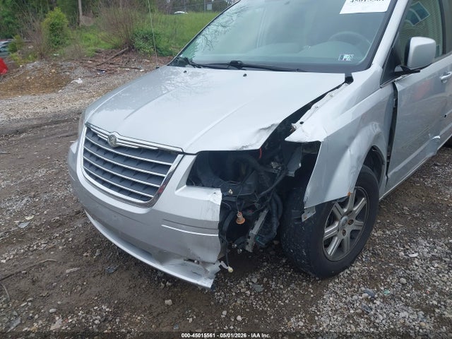 2010 Chrysler Town & Country Touring მანქანა იყიდება აუქციონზე, vin: 2A4RR5D15AR240949, აუქციონის ნომერი: 45015561