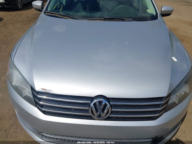 2013 Volkswagen Passat 2.5l S მანქანა იყიდება აუქციონზე, vin: 1VWAP7A30DC072576, აუქციონის ნომერი: 45015564