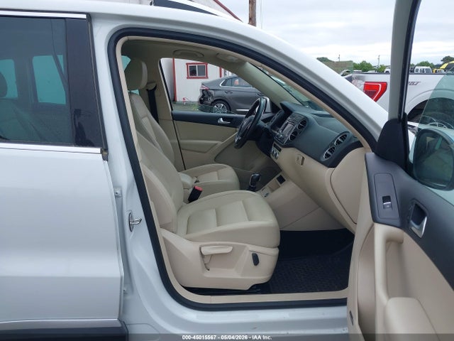 2014 Volkswagen Tiguan Sel მანქანა იყიდება აუქციონზე, vin: WVGBV3AX9EW580002, აუქციონის ნომერი: 45015567