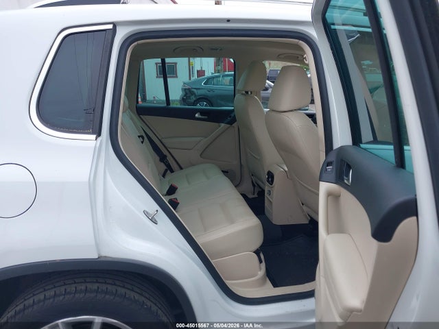 2014 Volkswagen Tiguan Sel მანქანა იყიდება აუქციონზე, vin: WVGBV3AX9EW580002, აუქციონის ნომერი: 45015567