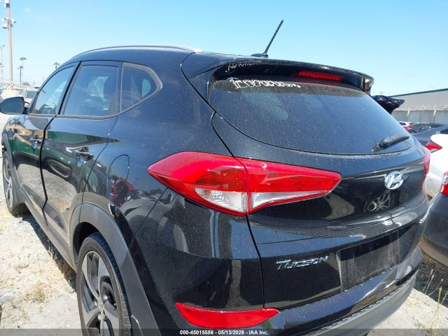 KM8J33A24HU291700 Hyundai Tucson Sport
