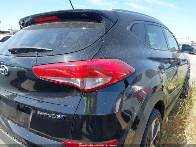 KM8J33A24HU291700 Hyundai Tucson Sport