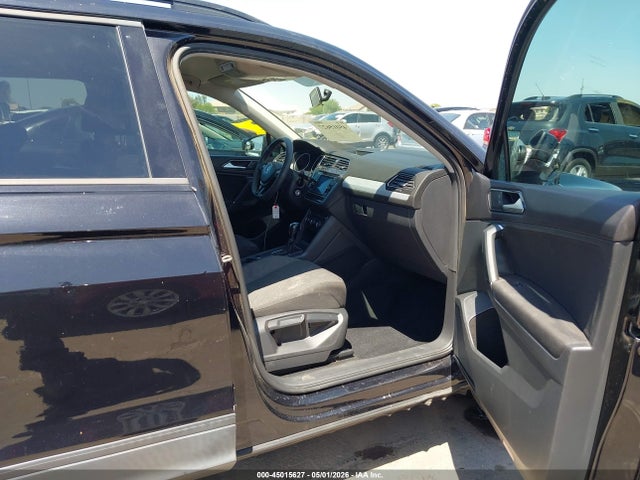 Продаж на аукціоні авто 2018 Volkswagen Tiguan 2.0t S, vin: 3VV1B7AX4JM079692, номер лоту: 45015627
