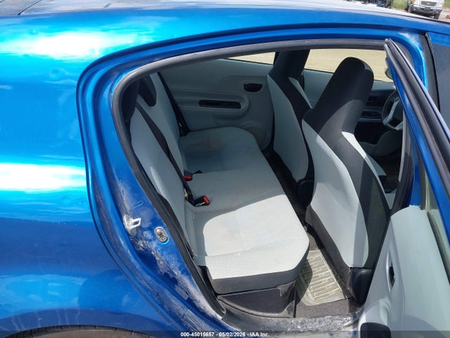 45015657 :رقم المزاد ، JTDKDTB36C1522717 vin ، 2012 Toyota Prius C One مزاد بيع
