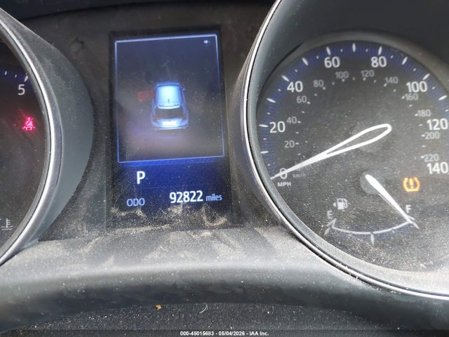 Toyota C-HR XLE 2018 NMTKHMBX4JR054725 Image 16