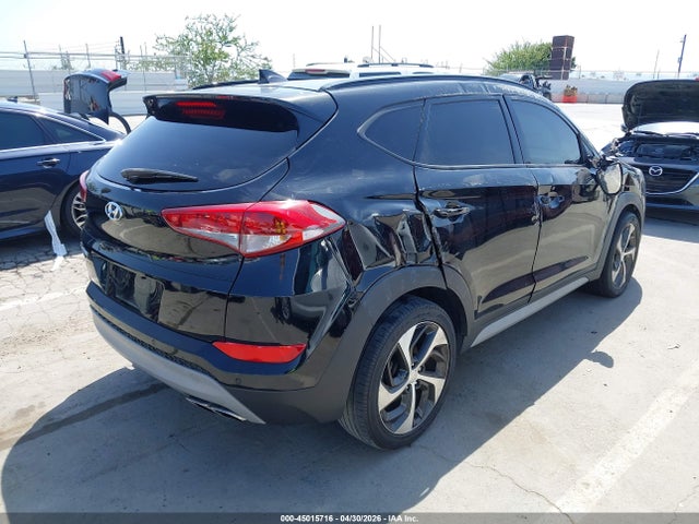 KM8J33A2XJU696059 Hyundai Tucson Value