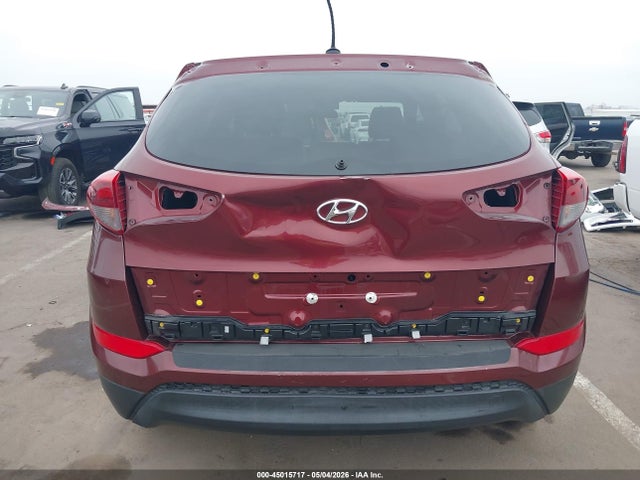 KM8J23A45GU211260 Hyundai TUCSON SE