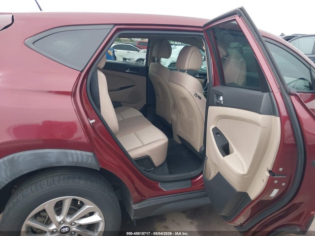 KM8J23A45GU211260 Hyundai TUCSON SE