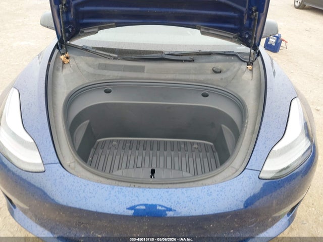 2022 Tesla Model 3 Performance Dual Motor All-wheel Drive მანქანა იყიდება აუქციონზე, vin: 5YJ3E1EC5NF175764, აუქციონის ნომერი: 45015780