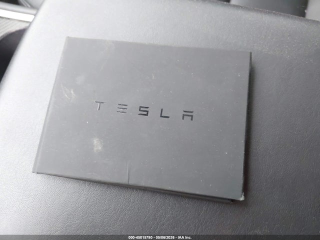 2022 Tesla Model 3 Performance Dual Motor All-wheel Drive მანქანა იყიდება აუქციონზე, vin: 5YJ3E1EC5NF175764, აუქციონის ნომერი: 45015780