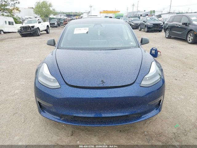 2022 Tesla Model 3 Performance Dual Motor All-wheel Drive მანქანა იყიდება აუქციონზე, vin: 5YJ3E1EC5NF175764, აუქციონის ნომერი: 45015780