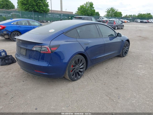 2022 Tesla Model 3 Performance Dual Motor All-wheel Drive მანქანა იყიდება აუქციონზე, vin: 5YJ3E1EC5NF175764, აუქციონის ნომერი: 45015780