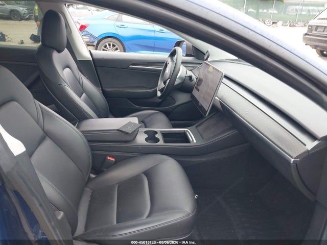 2022 Tesla Model 3 Performance Dual Motor All-wheel Drive მანქანა იყიდება აუქციონზე, vin: 5YJ3E1EC5NF175764, აუქციონის ნომერი: 45015780