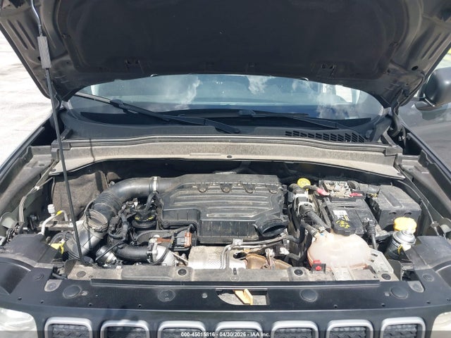 45015816 :رقم المزاد ، ZACNJDB12NPN45275 vin ، 2022 Jeep Renegade Latitude 4x4 مزاد بيع