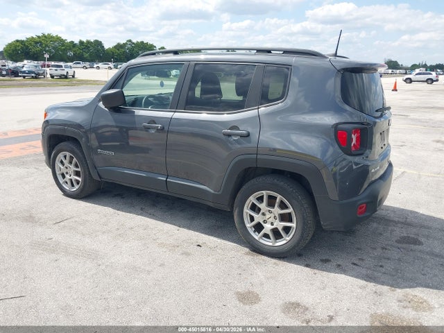 45015816 :رقم المزاد ، ZACNJDB12NPN45275 vin ، 2022 Jeep Renegade Latitude 4x4 مزاد بيع