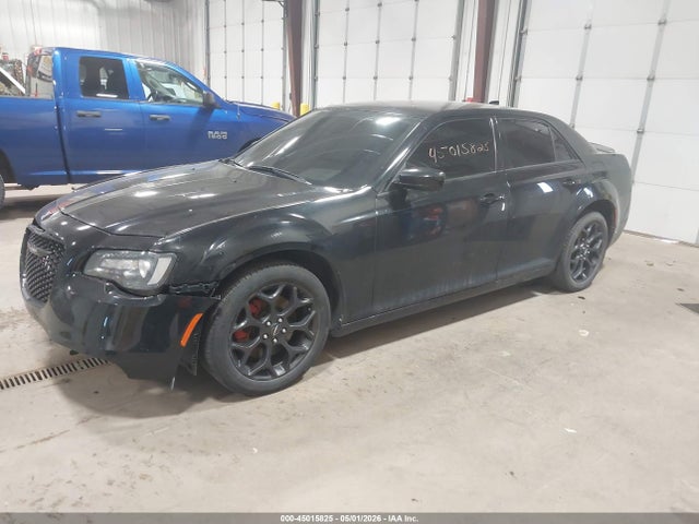 45015825 :رقم المزاد ، 2C3CCARG1KH581196 vin ، 2019 Chrysler 300 Touring Awd مزاد بيع