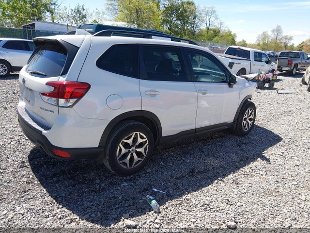 Продаж на аукціоні авто 2021 Subaru Forester Premium, vin: JF2SKAJC1MH513008, номер лоту: 45015832
