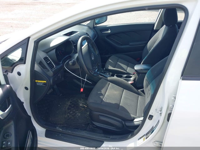 Продажа на аукционе авто 2017 Kia Forte Lx, vin: 3KPFL4A72HE077721, номер лота: 45015835