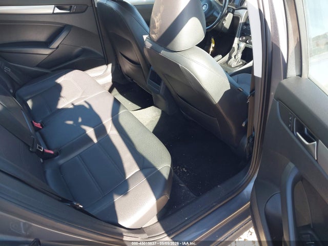 Продажа на аукционе авто 2014 Volkswagen Passat 1.8t Wolfsburg Edition, vin: 1VWAT7A38EC084133, номер лота: 45015837