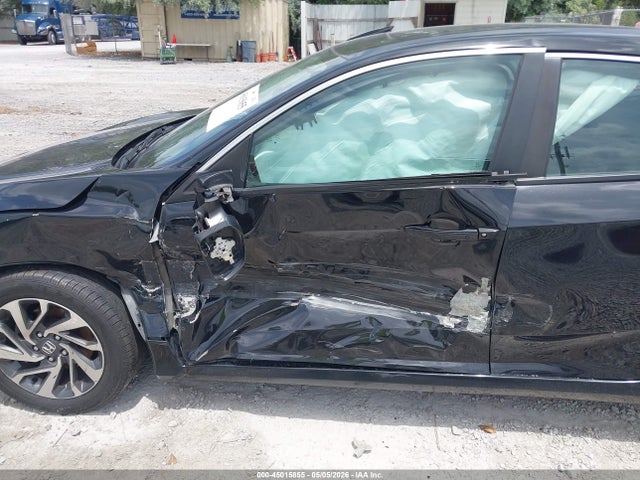 Продажа на аукционе авто 2017 Honda Civic Ex, vin: 19XFC2F87HE007749, номер лота: 45015855