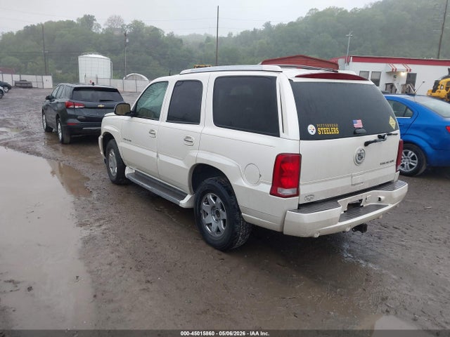 45015860 :رقم المزاد ، 1GYEK63N75R208240 vin ، 2005 Cadillac Escalade Standard مزاد بيع