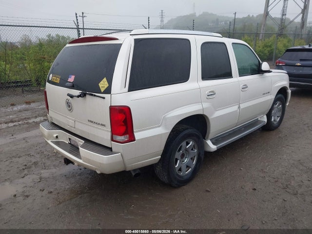 45015860 :رقم المزاد ، 1GYEK63N75R208240 vin ، 2005 Cadillac Escalade Standard مزاد بيع