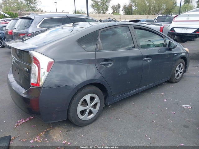 2015 Toyota Prius Three მანქანა იყიდება აუქციონზე, vin: JTDKN3DU8F0394896, აუქციონის ნომერი: 45015972