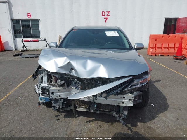 4T1C11AK1NU694175 Toyota CAMRY LE