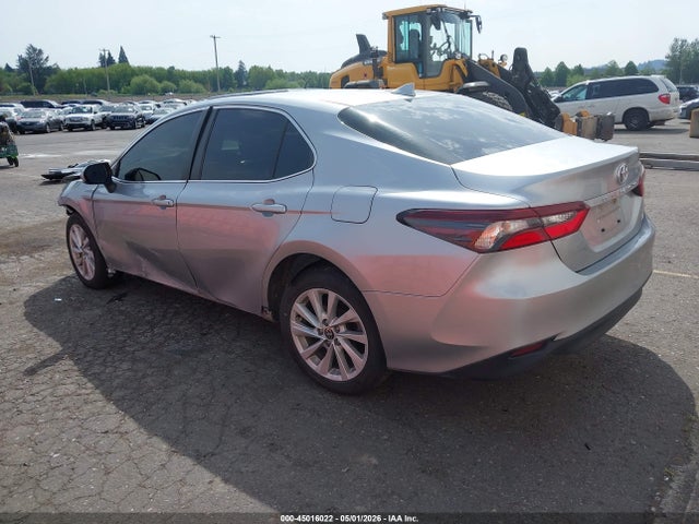 4T1C11AK1NU694175 Toyota CAMRY LE