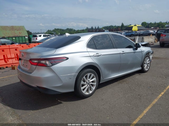 4T1C11AK1NU694175 Toyota CAMRY LE