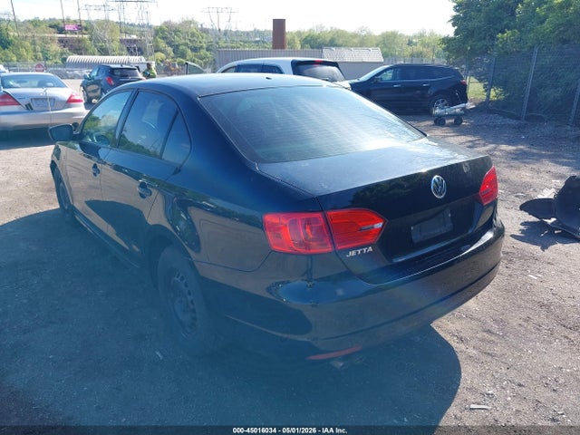 45016034 :رقم المزاد ، 3VW2K7AJ1BM079307 vin ، 2011 Volkswagen Jetta 2.0l S مزاد بيع