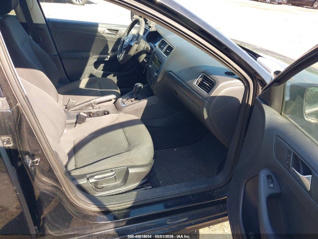 45016034 :رقم المزاد ، 3VW2K7AJ1BM079307 vin ، 2011 Volkswagen Jetta 2.0l S مزاد بيع