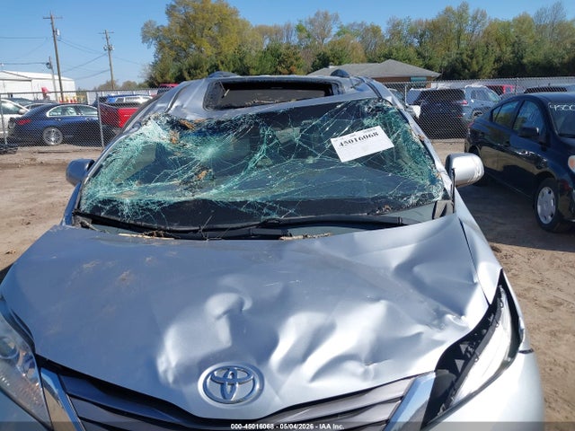 Продаж на аукціоні авто 2015 Toyota Sienna Xle 8 Passenger, vin: 5TDYK3DC0FS535953, номер лоту: 45016068