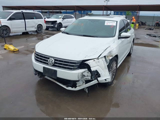 Aukcja sprzedaży 2017 Volkswagen Passat 1.8t Se, vin: 1VWBT7A35HC013125, numer aukcji: 45016078