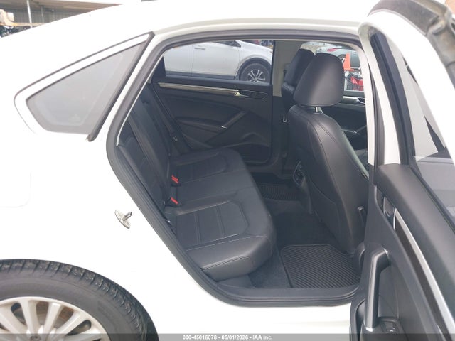 Aukcja sprzedaży 2017 Volkswagen Passat 1.8t Se, vin: 1VWBT7A35HC013125, numer aukcji: 45016078